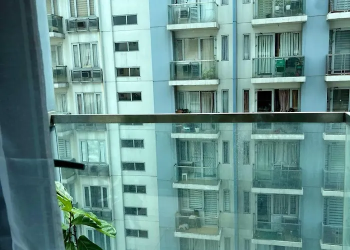 Warm & Minimalist 1br At Two Palm, Newport, T3 * Manila