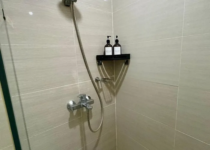 Warm & Minimalist 1br At Two Palm, Newport, T3 Apartamento *
